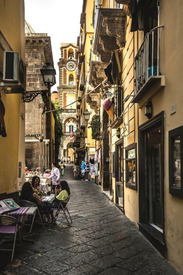 Holiday Sorrento Center Екстер'єр фото